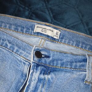 Abercrombie & Fitch High Rise Women Jeans - Light Blue